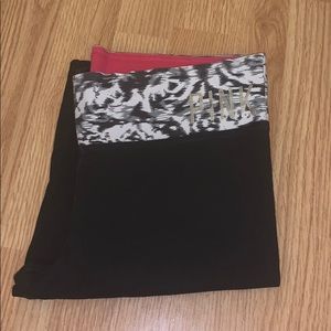 PINK yoga leggings